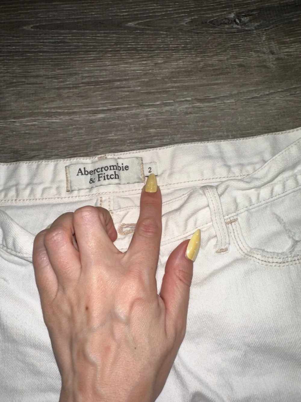 Abercrombie & Fitch y2k Off-White Frayed Denim Shorts - Picture 2 of 3